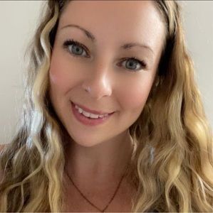 Meet your Posher, Robyn